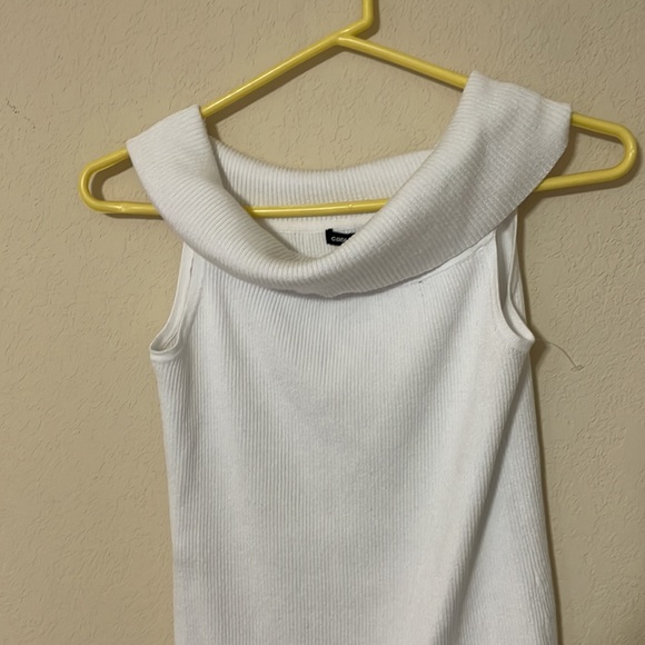 Cable & Gauge Tops Medium Cable Gauge Sleeveless Top P8 Poshmark